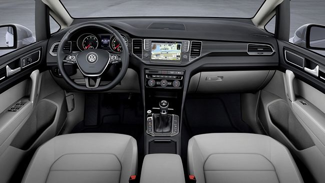 Interni nuova Volkswagen Golf Sportsvan