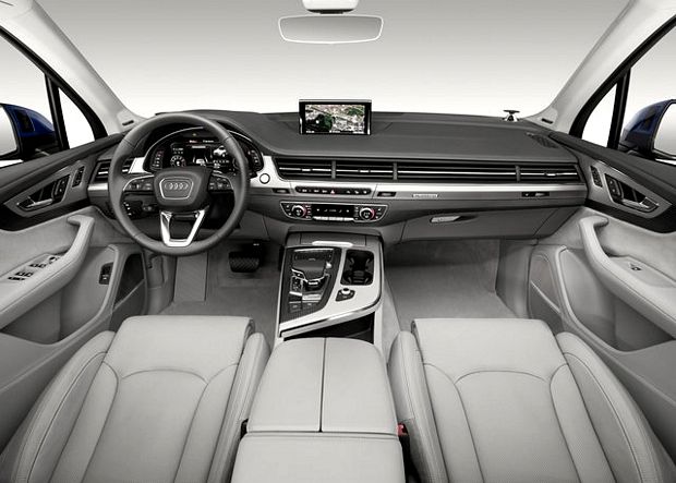 Interni Nuova Audi Q7
