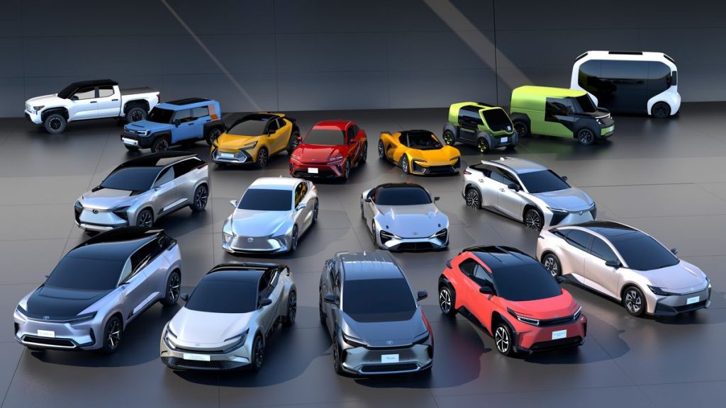 Nuova gamma di auto e suv elettriche Toyota