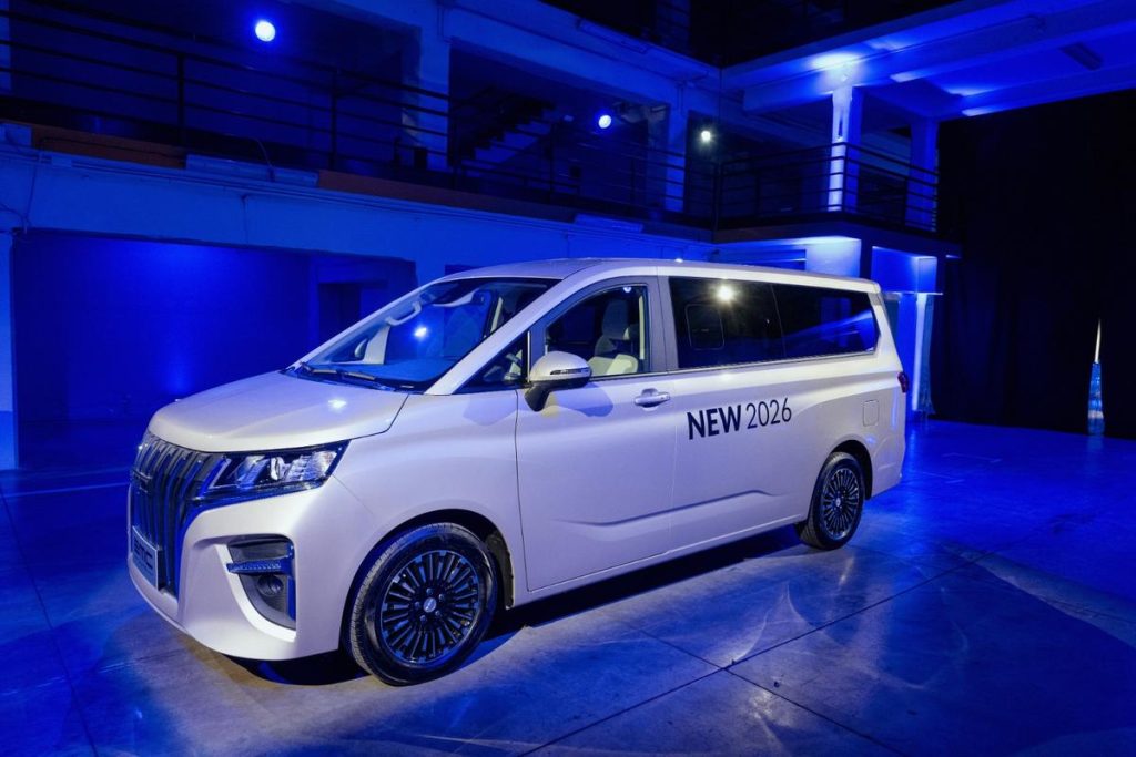 Monovolume EMC 9, modello cinese MPV a 7 o 9 posti, importato e venduto in Italia da EMC Auto