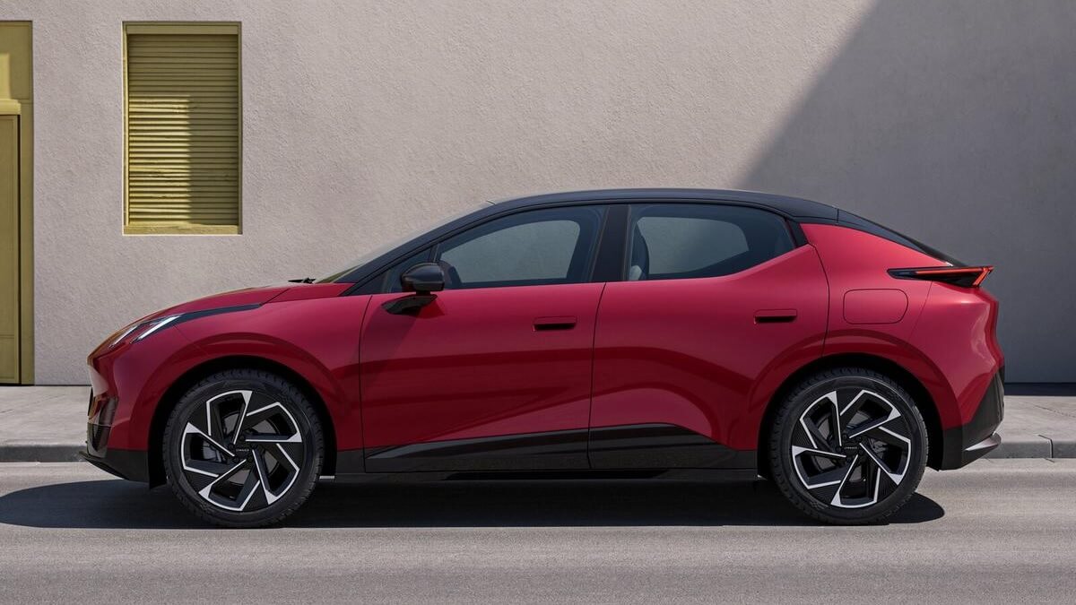 Nuova auto elettrica crossover del marchio cinese Link e Co