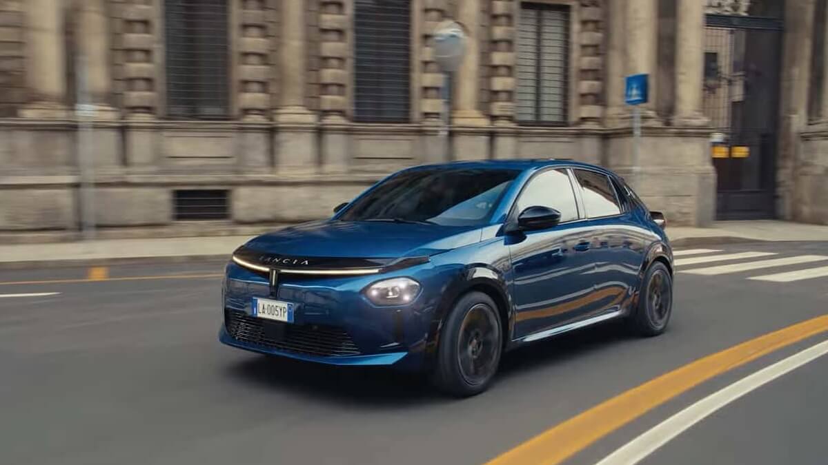 Nuova generazione della Lancia Ypsilon 2026