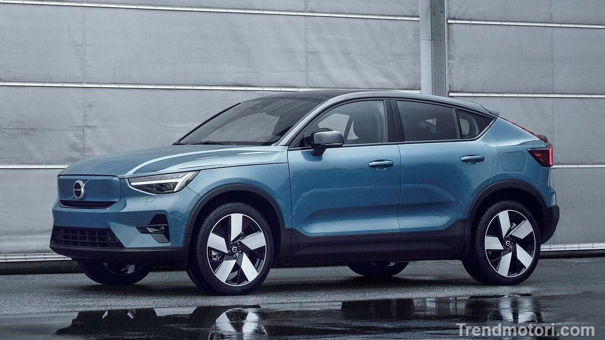 Nuovo suv-coupè elettrico Volvo EC40 2025
