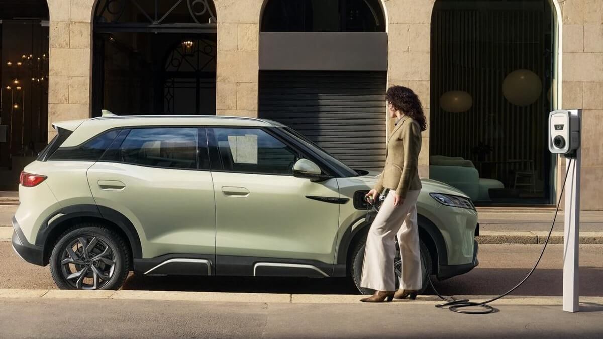 Nuova BYD Atto 2, uno tra i suv elettrici cinesi più economici